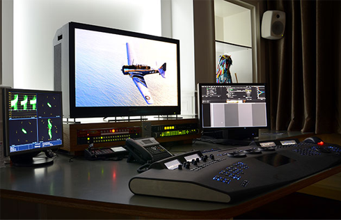 Which is the best grading monitor for new colorists?