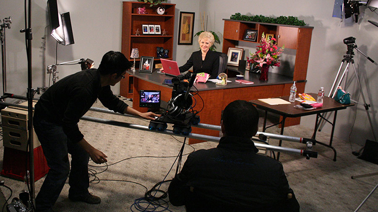 How to Use a Third Camera on Interview Shoots: Wide Shot