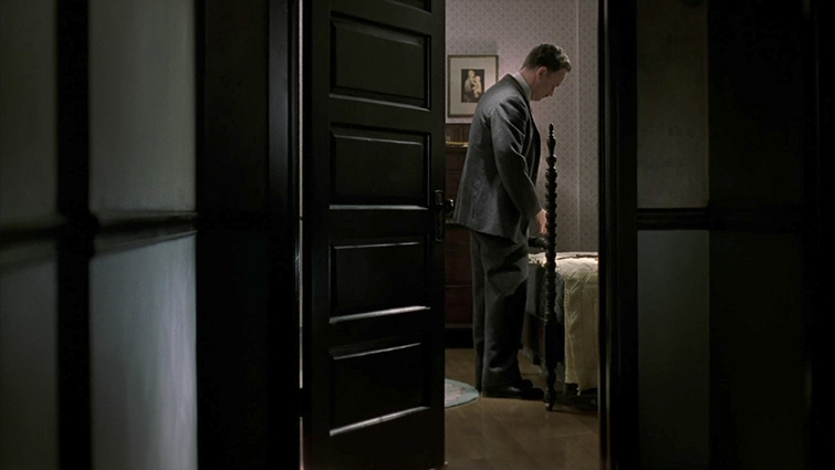How to Frame a Long Shot Like a Master Cinematographer - Road to Perdition