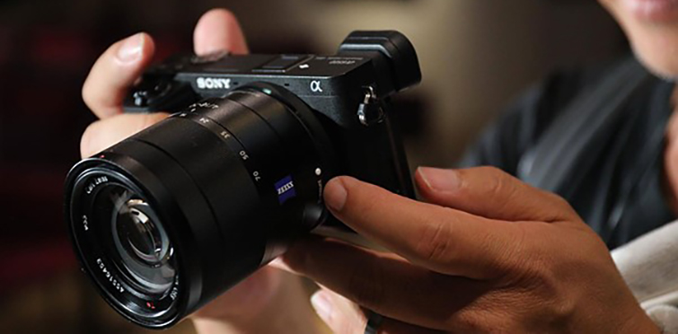 Sony Announces New Flagship a6500 Mirrorless Camera