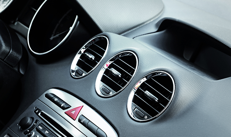 How to Remove Condensation From a DSLR Viewfinder: Car Heater