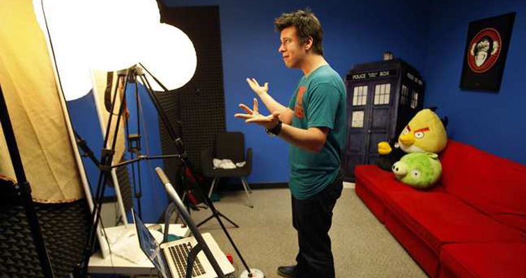 The Videographer's Guide to Vlogging — Philip DeFranco