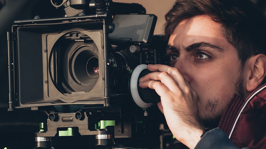 Filmmaking Techniques: Mastering the Rack-Focus