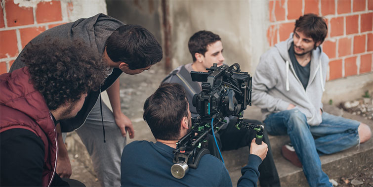 5 Reasons Why You Should Apply to Filmmaker Workshops and Labs — Connections