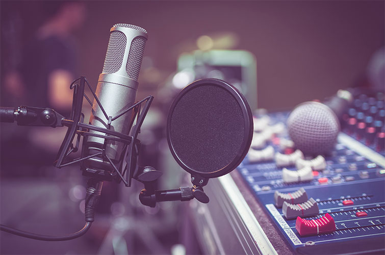 7 Tips for Working with Voice-Over in Corporate Video Projects — Online Services