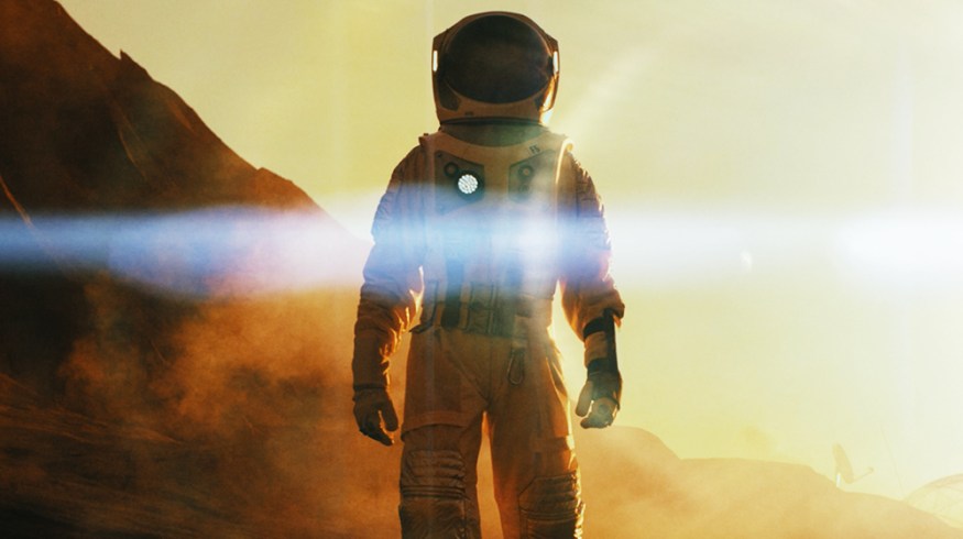 17 Free Anamorphic Lens Flares for Your Videos and Motion Graphics