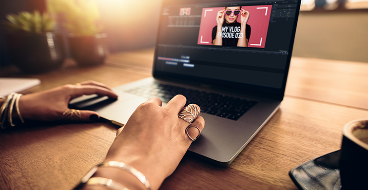 How To Become A Full-Time Freelance Filmmaker Right Now — Different Kinds of Retainers