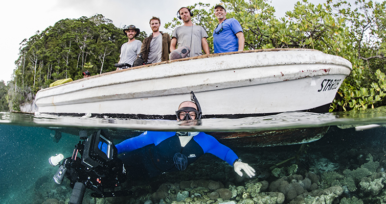Insights into the Cinematography of the Award-Winning Doc-Series "Tales By Light" — Abraham Joffe ACS and crew on boat