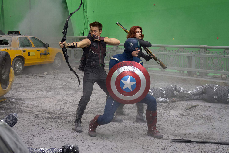 Shooting the movie The Avengers using a green screen