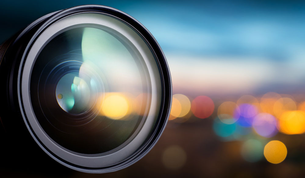 7 Essential Buy Guides for Cameras, Gear, and Equipment — Documentary-Style Lenses 7 Essential Buy Guides for Cameras, Gear, and Equipment — Documentary-Style Lenses