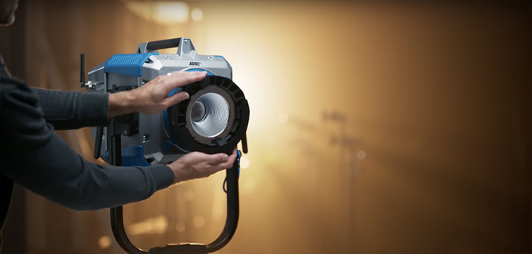 Introducing The Light That Can Do Everything: The ARRI Orbiter — Quick Lighting Mount Introducing The Light That Can Do Everything: The ARRI Orbiter — Quick Lighting Mount