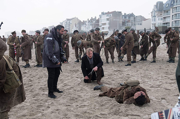 Christopher Nolan on Dunkirk Set Christopher Nolan on Dunkirk Set