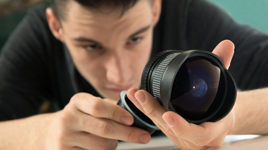 5 Affordable Fisheye Lenses for Shooting in Small Rooms