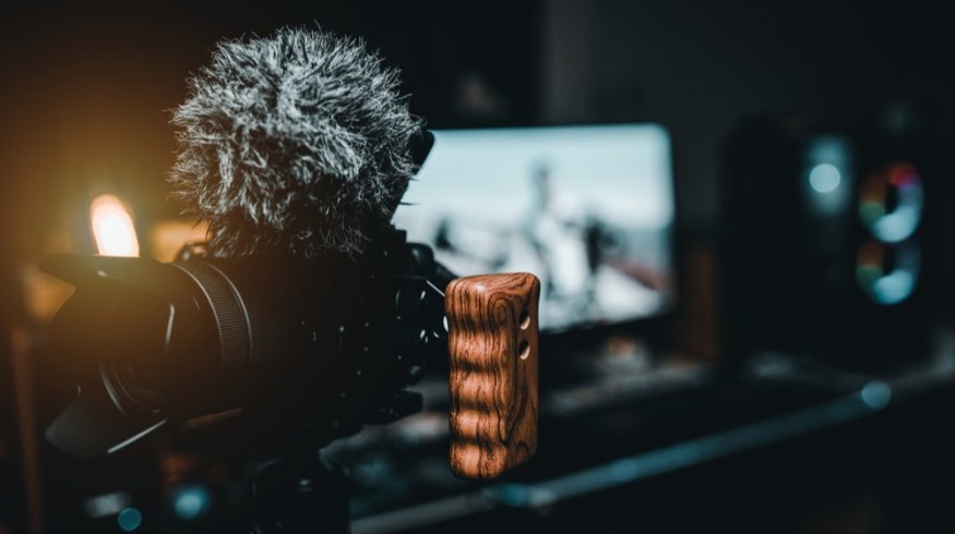 The 6 Best Filmmaking Cameras Under $1,000