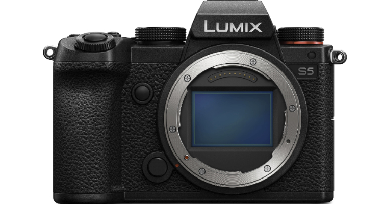 Image of the Panasonic Lumix S5 camera