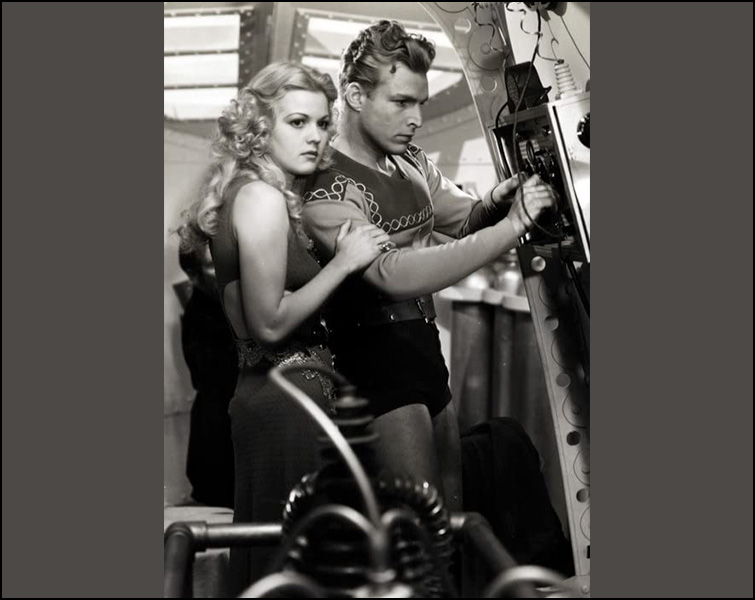 Screen capture from Flash Gordon (1936)