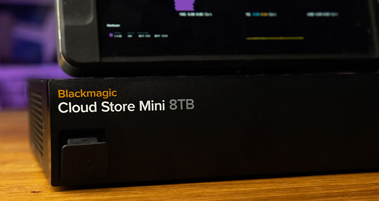 The 8TB Cloud Store Mini in black