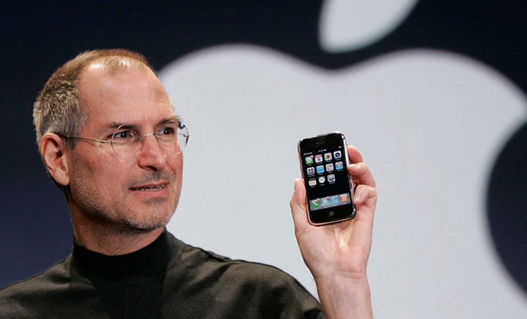 Steve Jobs and the Iphone - History of YouTube