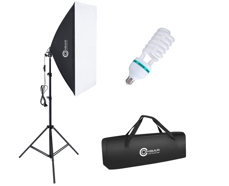 An example of a softbox with its specialized lightbulb and carry case